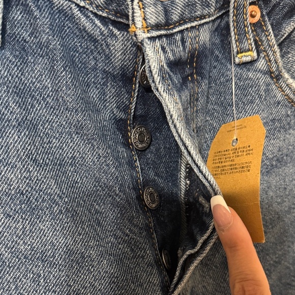 Levi's Women’s Ribcage Straight Ankle Jeans - Picture 5 of 7